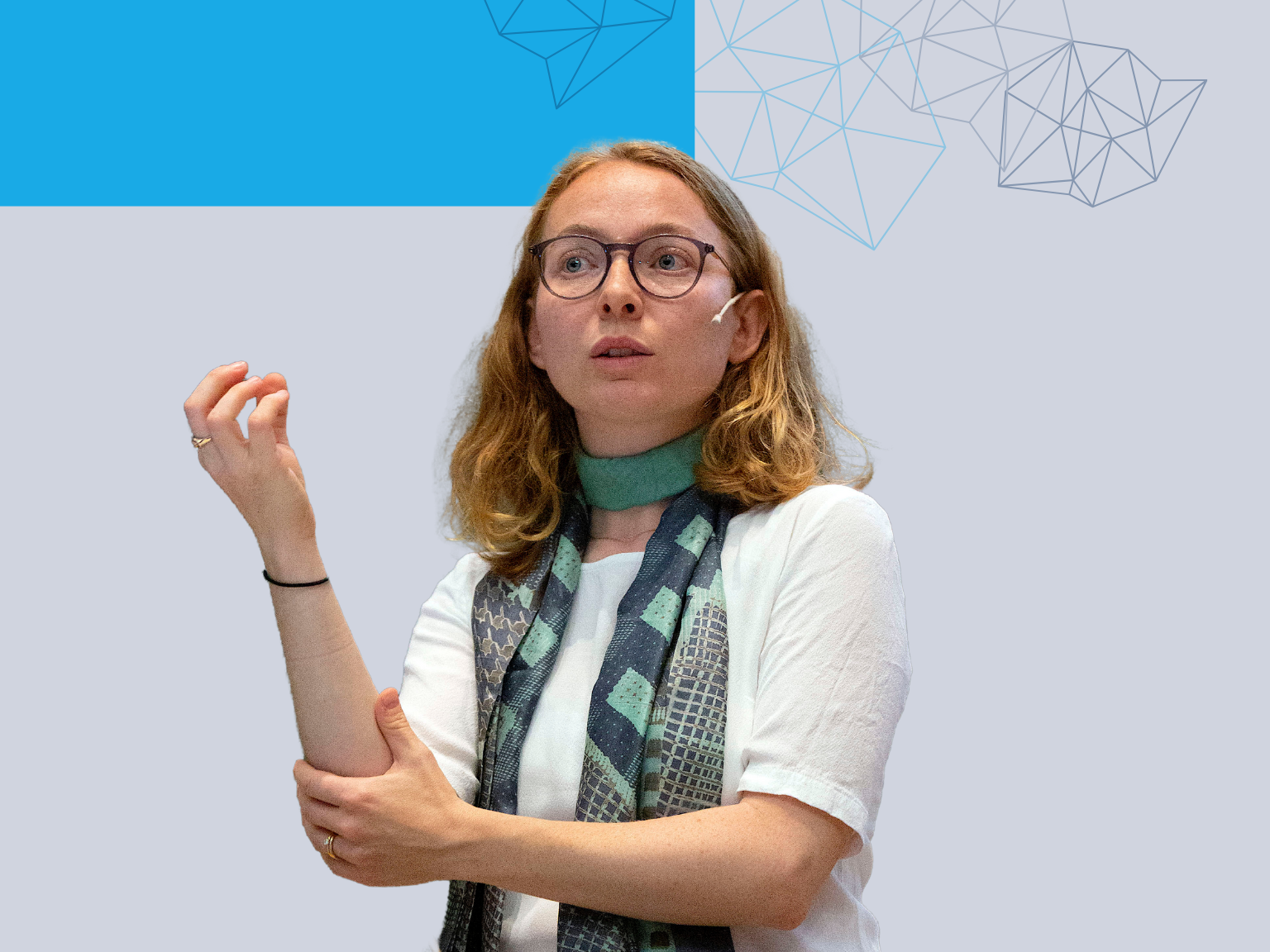 Helmholtz AI lab lead Zeynep Akata receives Leopoldina “Future Knowledge” Prize 2025 at the Leopoldina Annual Meeting